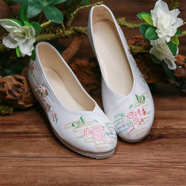 2019 New Arrival Spring & Autumn Flats Shoes Women Melaleuca Bottom Hanfu Shoes Chinese Wind Embroidery Women's Shoes Fei Yan